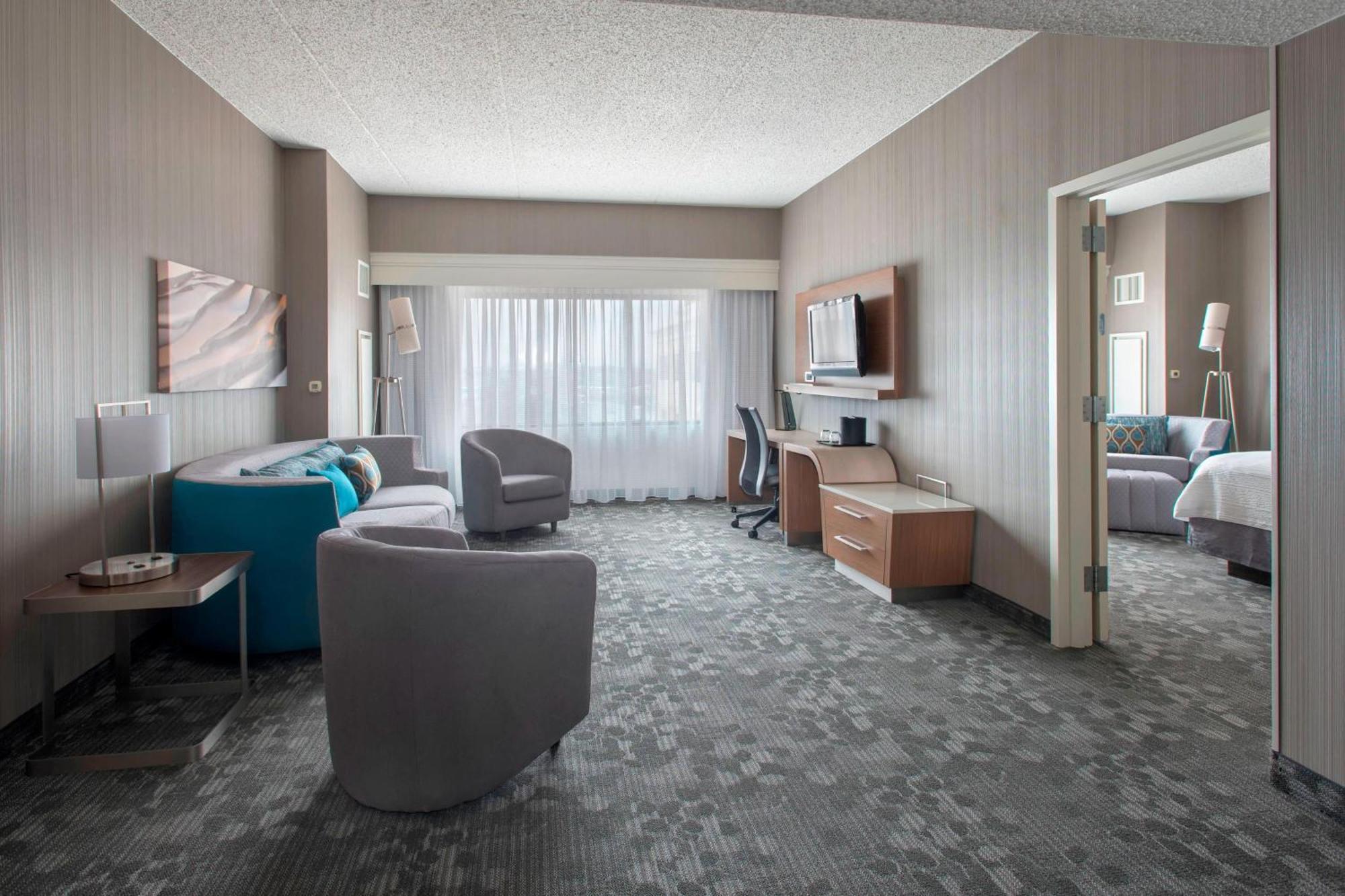 Courtyard By Marriott Newark Elizabeth Hotel Ngoại thất bức ảnh