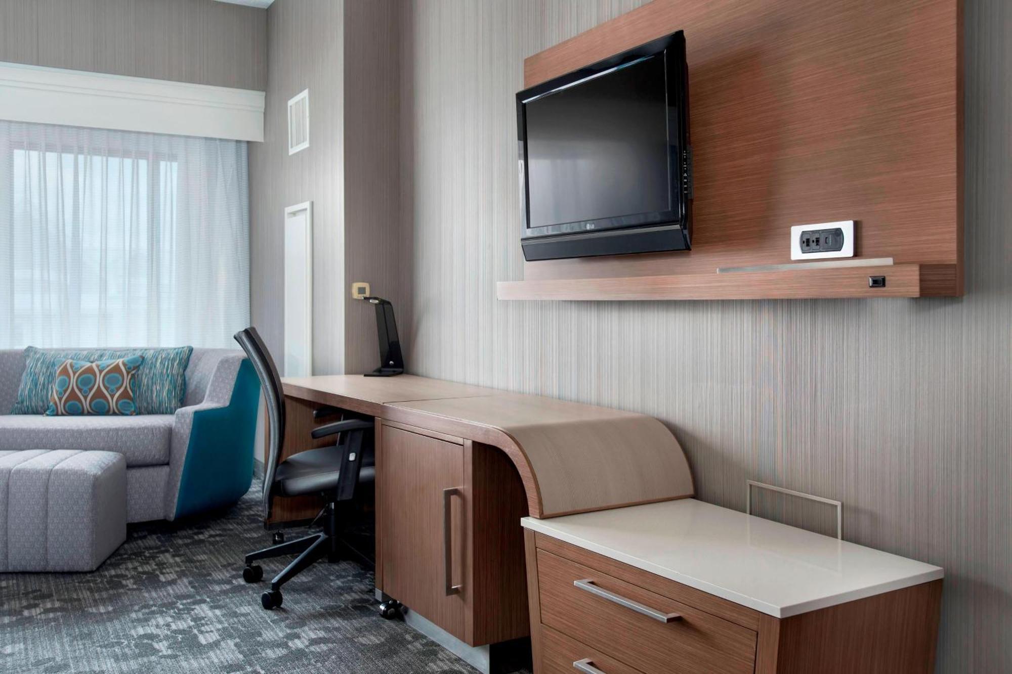 Courtyard By Marriott Newark Elizabeth Hotel Ngoại thất bức ảnh