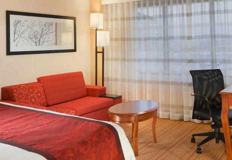 Courtyard By Marriott Newark Elizabeth Hotel Ngoại thất bức ảnh