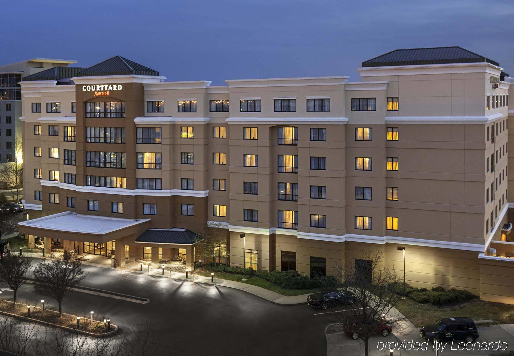 Courtyard By Marriott Newark Elizabeth Hotel Ngoại thất bức ảnh